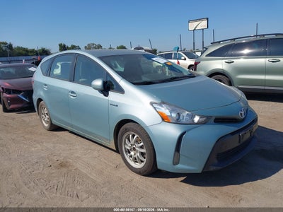 TOYOTA PRIUS V