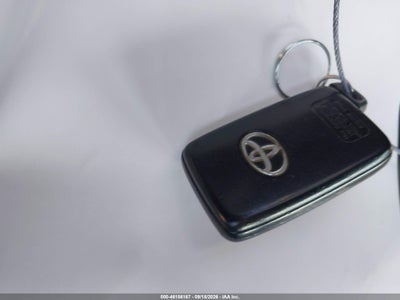 TOYOTA PRIUS V