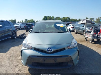 TOYOTA PRIUS V