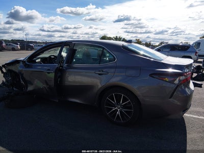 TOYOTA CAMRY