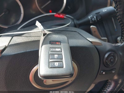 2016 LEXUS IS 200T 11