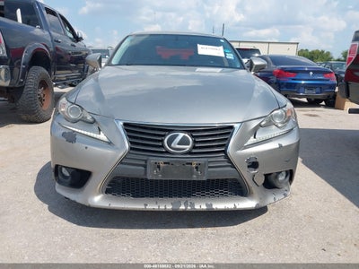 2016 LEXUS IS 200T 6