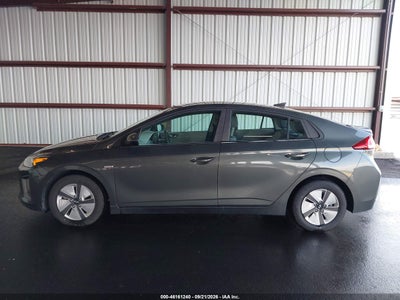 2020 HYUNDAI IONIQ HYBRID 19