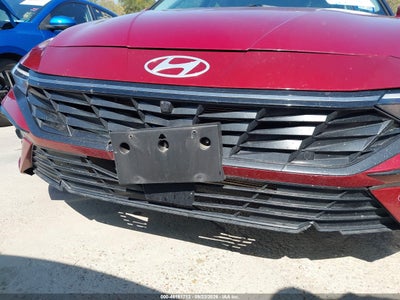 HYUNDAI ELANTRA