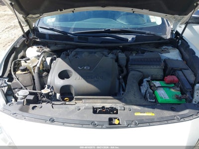 NISSAN MAXIMA