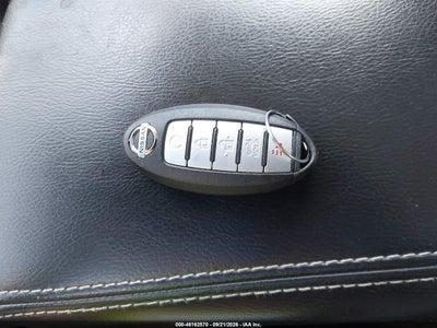 NISSAN MAXIMA