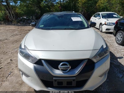 NISSAN MAXIMA