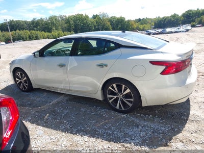 NISSAN MAXIMA