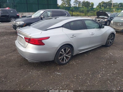 NISSAN MAXIMA