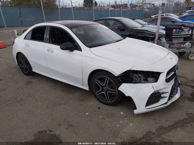 MERCEDES-BENZ A 220