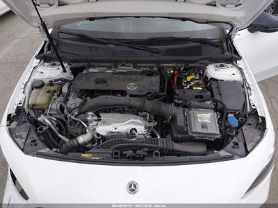 MERCEDES-BENZ A 220