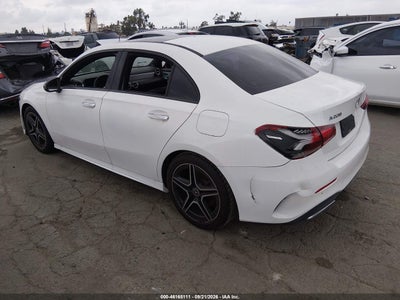 MERCEDES-BENZ A 220