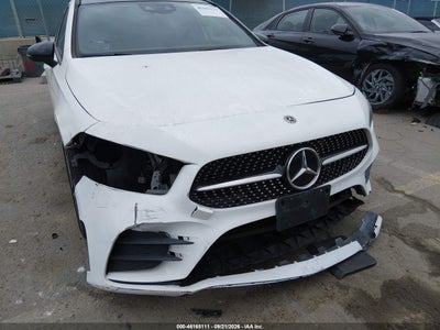 MERCEDES-BENZ A 220
