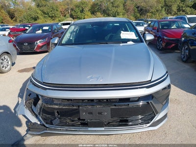 HYUNDAI SONATA HYBRID