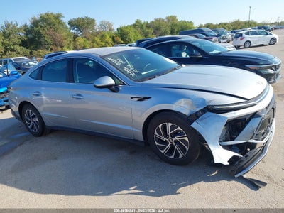 HYUNDAI SONATA HYBRID