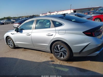 HYUNDAI SONATA HYBRID