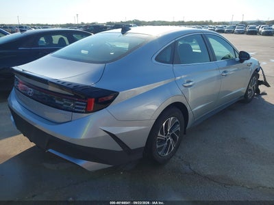 HYUNDAI SONATA HYBRID