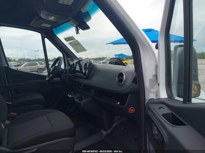 MERCEDES-BENZ SPRINTER 2500