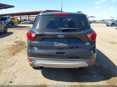 2019 FORD ESCAPE 16