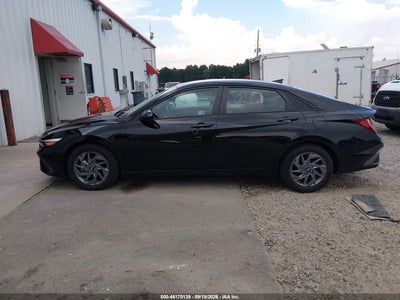 2024 HYUNDAI ELANTRA HYBRID 17