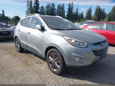 2015 HYUNDAI TUCSON SE