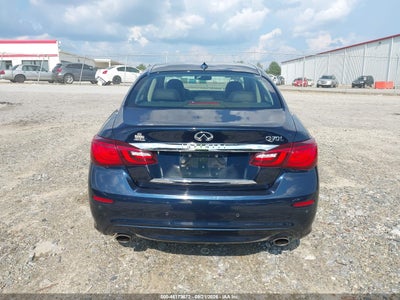 INFINITI Q70L
