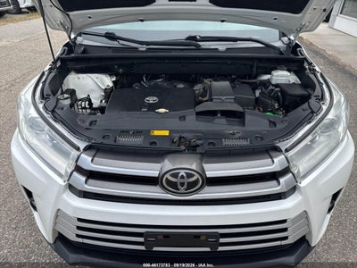 2017 TOYOTA HIGHLANDER 10