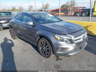 MERCEDES-BENZ GLA 250