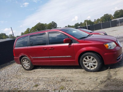 CHRYSLER TOWN & COUNTRY