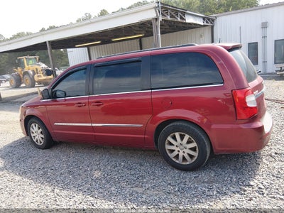 CHRYSLER TOWN & COUNTRY