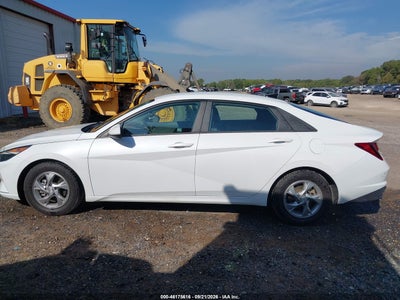 2021 HYUNDAI ELANTRA 17