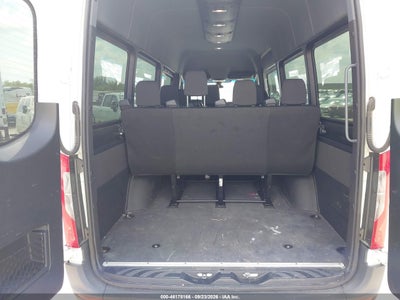 MERCEDES-BENZ SPRINTER 2500
