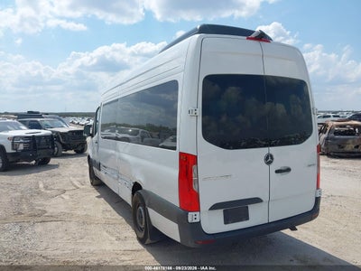 MERCEDES-BENZ SPRINTER 2500
