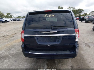 CHRYSLER TOWN & COUNTRY
