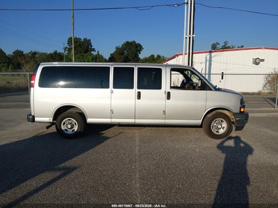 2017 CHEVROLET EXPRESS 3500 13