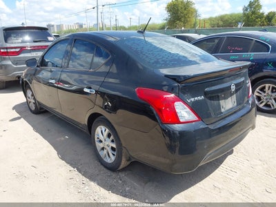 NISSAN VERSA