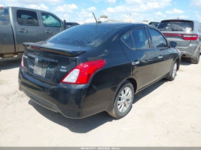 NISSAN VERSA