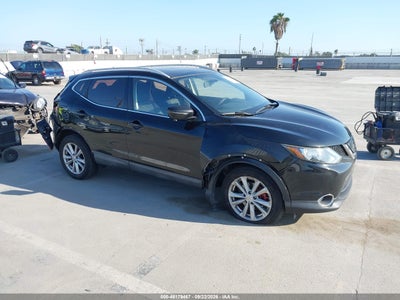 2018 Nissan Rogue Sport SV