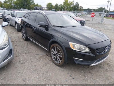 VOLVO V60 CROSS COUNTRY