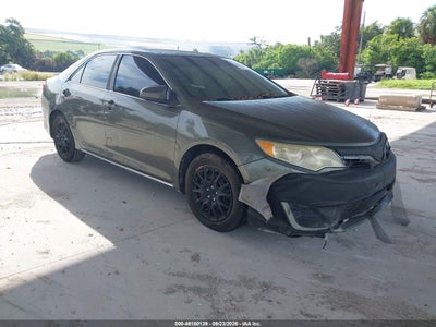 2014 TOYOTA CAMRY