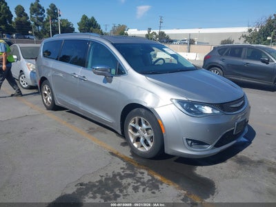 CHRYSLER PACIFICA