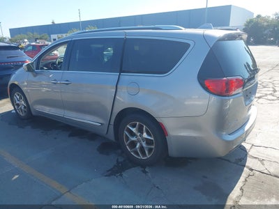 CHRYSLER PACIFICA