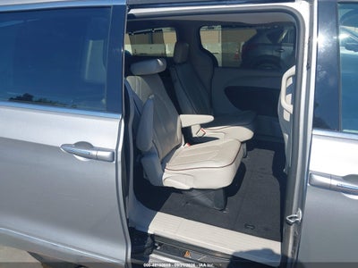 CHRYSLER PACIFICA