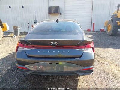 2021 HYUNDAI ELANTRA 17