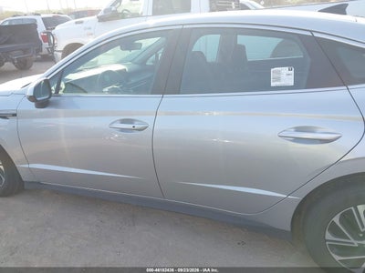 HYUNDAI SONATA HYBRID
