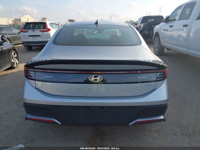 HYUNDAI SONATA HYBRID