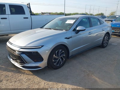 HYUNDAI SONATA HYBRID