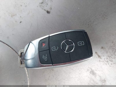 MERCEDES-BENZ GLB 250
