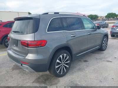 MERCEDES-BENZ GLB 250