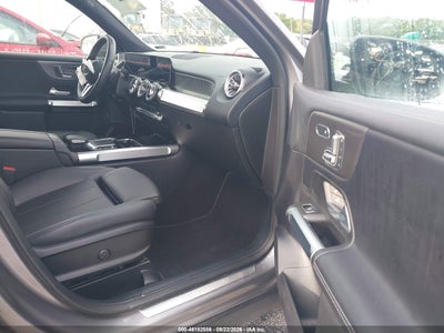 MERCEDES-BENZ GLB 250